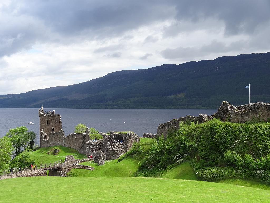 2014_06_Scotland_Day_05_Urquhart_EileanDonan_and_Plockton (8).JPG
